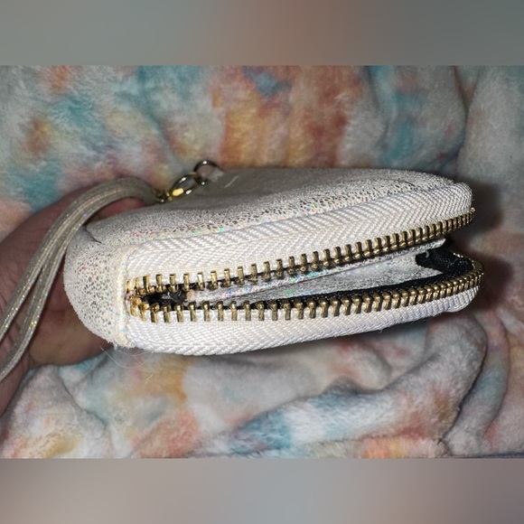 Steve Madden Holographic Zippy Wallet/Clutch Wristlet Strap - Picture 3 of 16